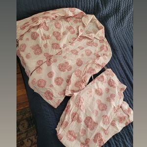 Gal meets glam pajama set